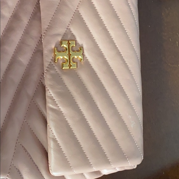 Tory Burch Kira leather shoulder bag - Picture 2 of 7